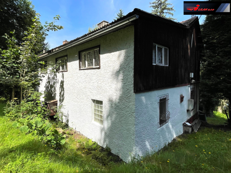 prodej-rodinneho-domu-278-m2-mala-velen-img-6031-01-ad3701.jpg